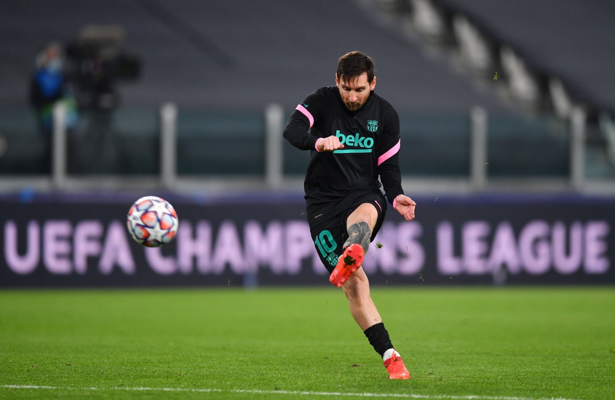 赛季多线作 赛季多线作